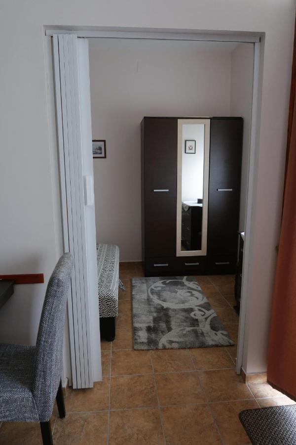 Eva Apartman Szigetvár Exteriör bild