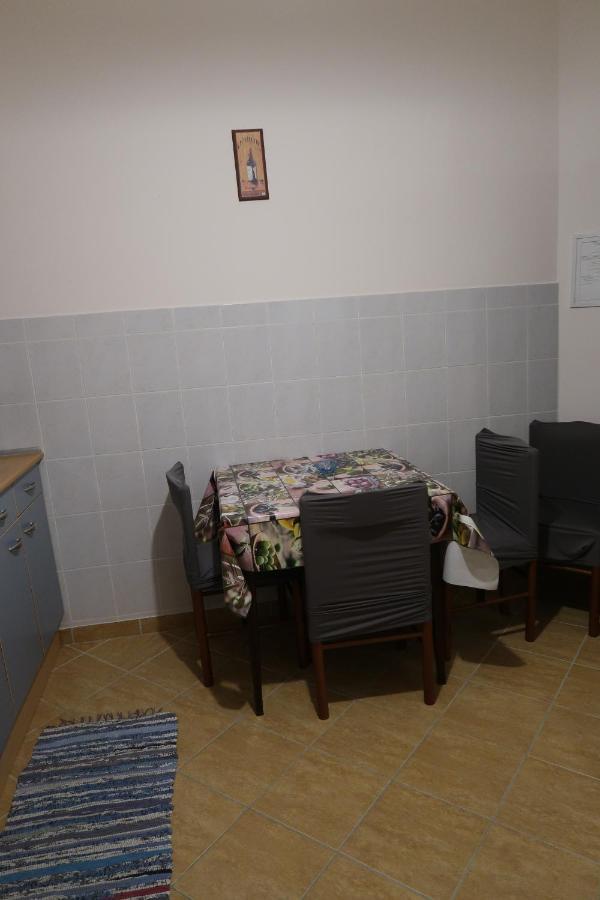 Eva Apartman Szigetvár Exteriör bild