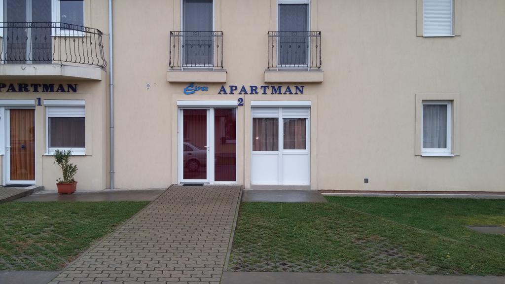 Eva Apartman Szigetvár Exteriör bild